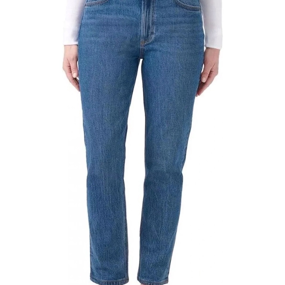 Women’s size 12 Blue High-Rise Straight Leg Denim Jeans Classic NWT Timeless